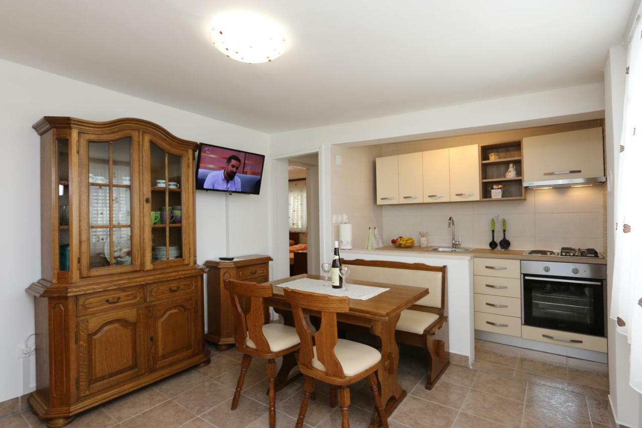 Apartment Damirk Polje  Luaran gambar
